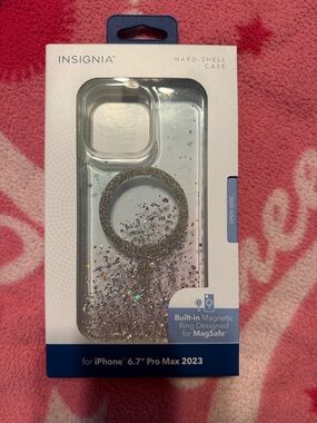 Insignia Silver Glitter Hard-Shell MagSafe Ring Case for iPhone 6.7" Pro Max